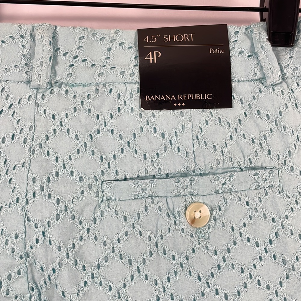 Banana Republic Turquoise eyelet,shorts, small,size 4, NWT - Picture 4 of 10